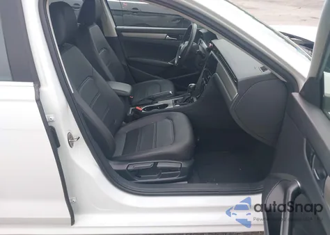 2021 Volkswagen Passat 2.0T Se z USA, uszkodzony, nr VIN 1VWSA7A38MC001468